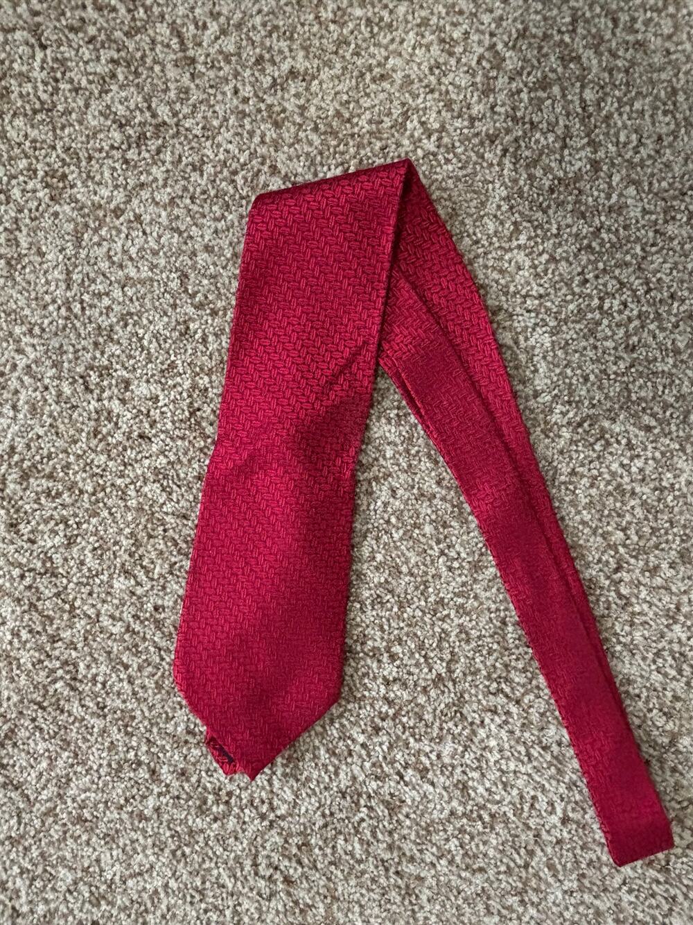 Barbara Blank Red Black Geometric Silk Neck Tie Mens